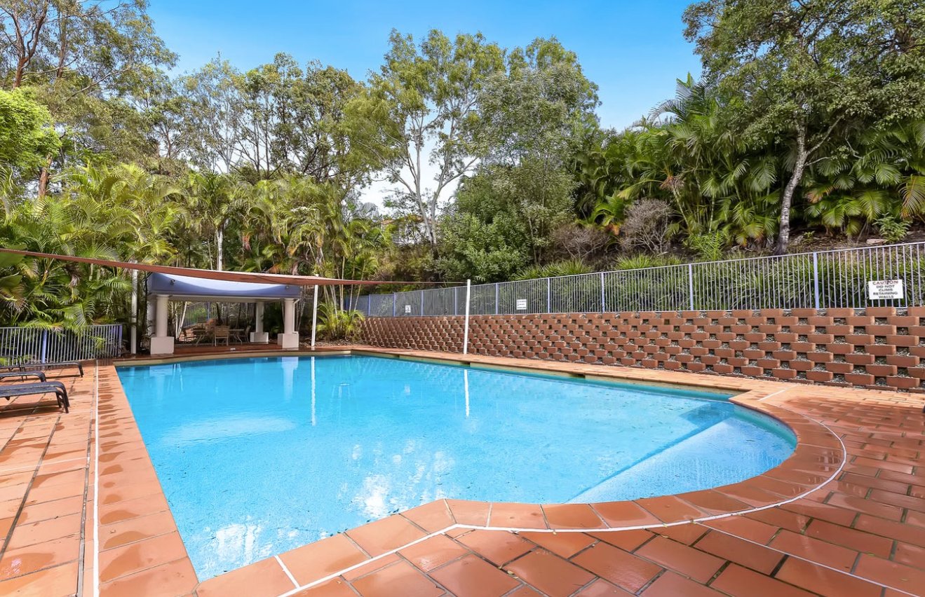 42/2 Studio Drive PACIFIC PINES 18