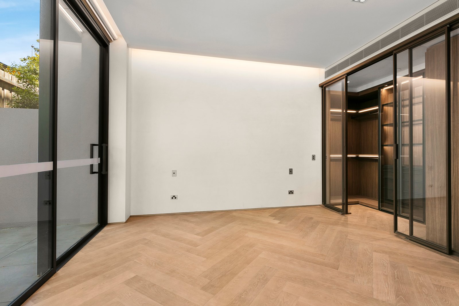 Real Estate and Property in 4/22 Tintern Avenue, Toorak, VIC