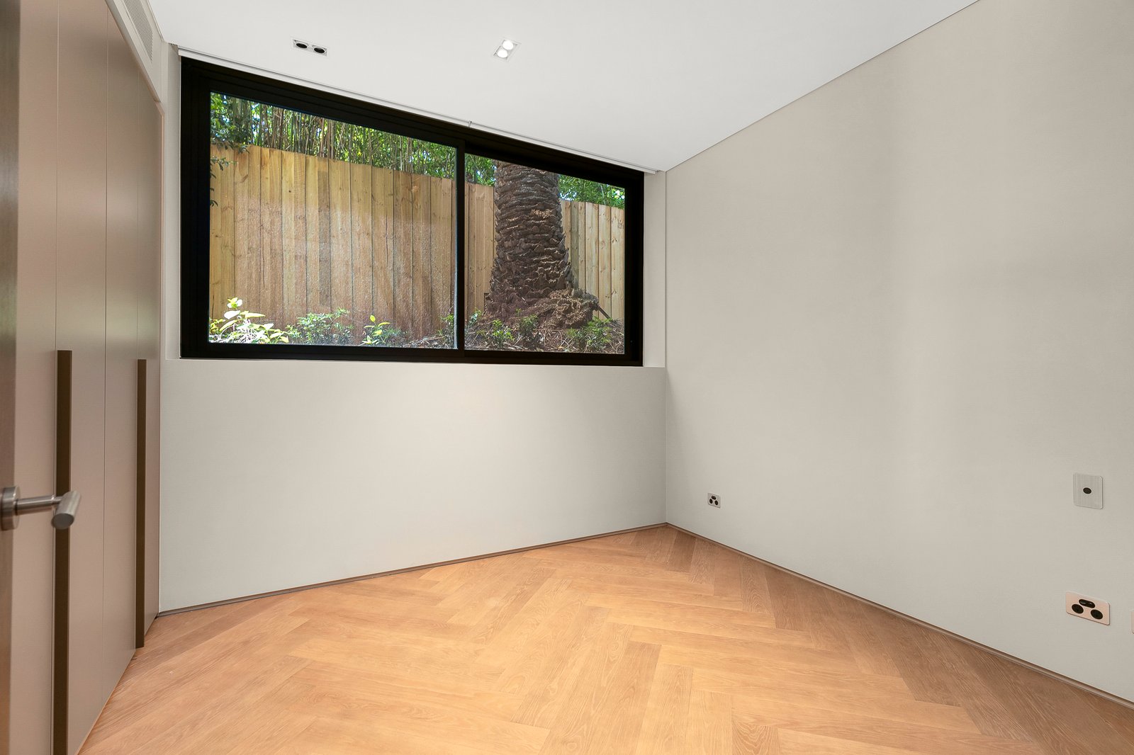 Real Estate and Property in 4/22 Tintern Avenue, Toorak, VIC