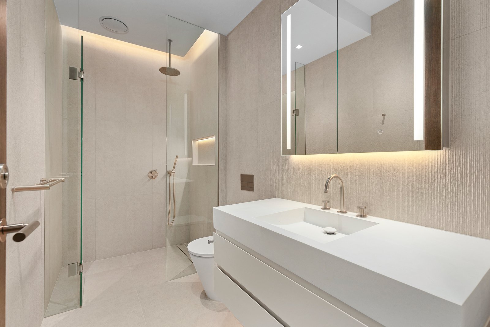 Real Estate and Property in 4/22 Tintern Avenue, Toorak, VIC