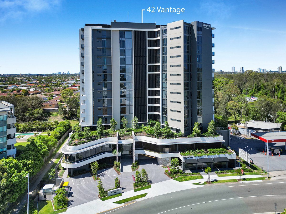 42/20 Executive Drive Burleigh Waters 3