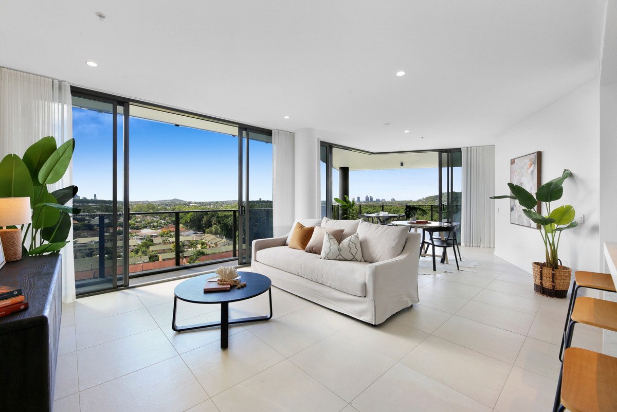 42/20 Executive Drive Burleigh Waters 7