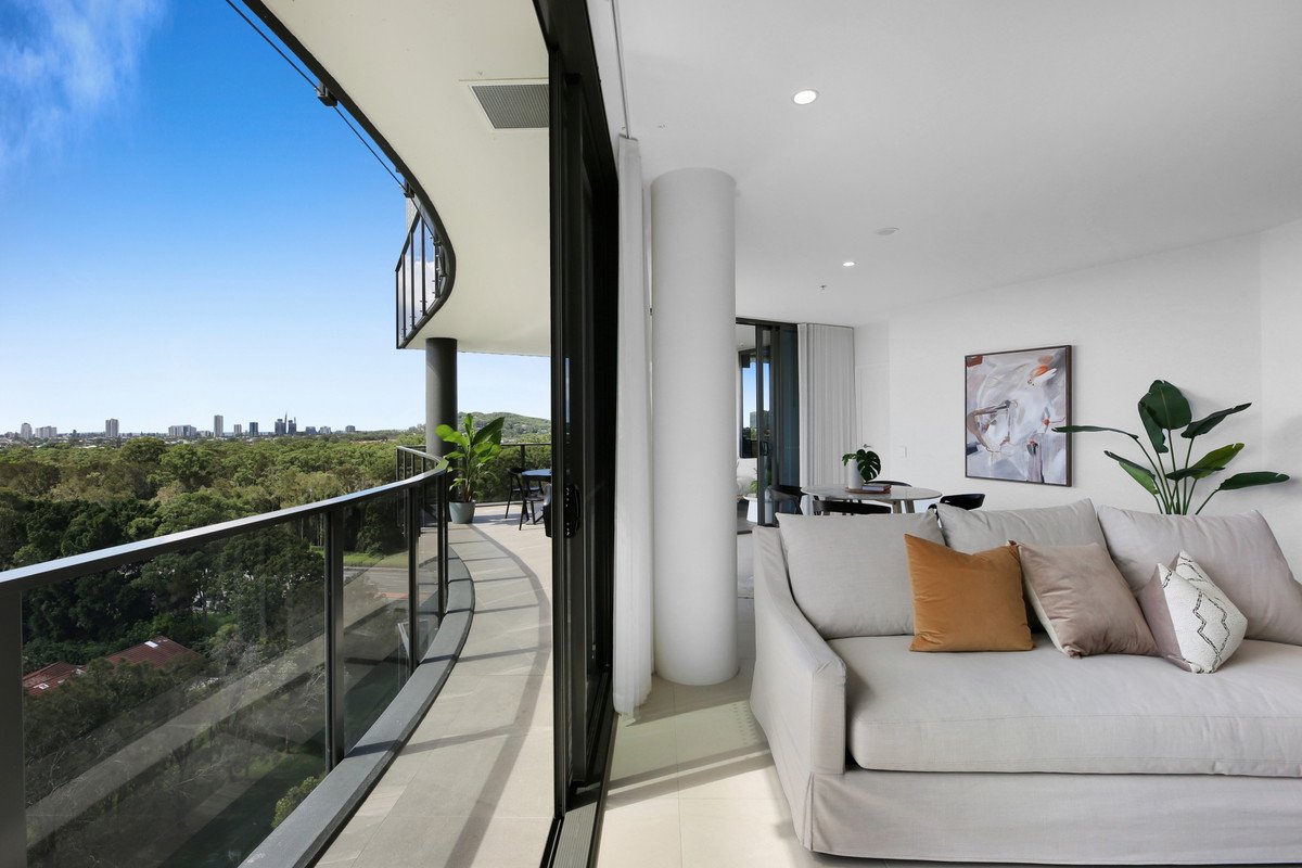42/20 Executive Drive Burleigh Waters 10