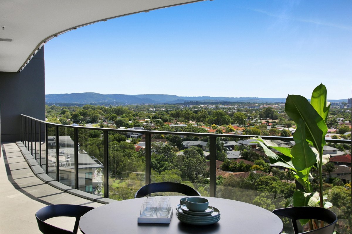 42/20 Executive Drive Burleigh Waters 16