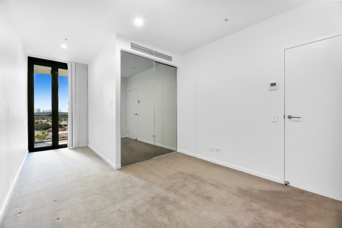 42/20 Executive Drive Burleigh Waters 23