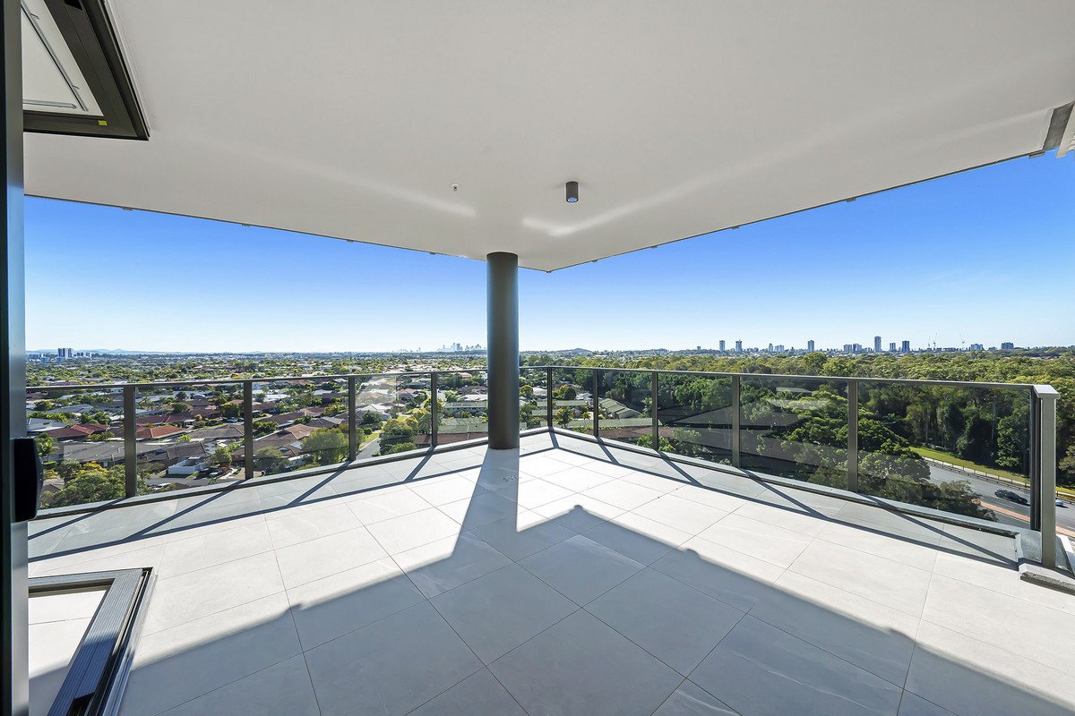 42/20 Executive Drive Burleigh Waters 5