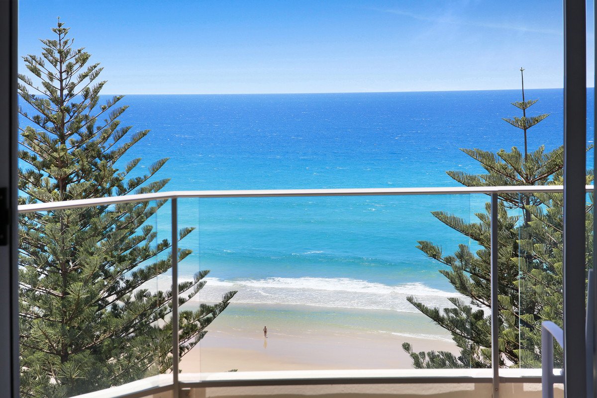 42/202 The Esplanade Burleigh Heads 6