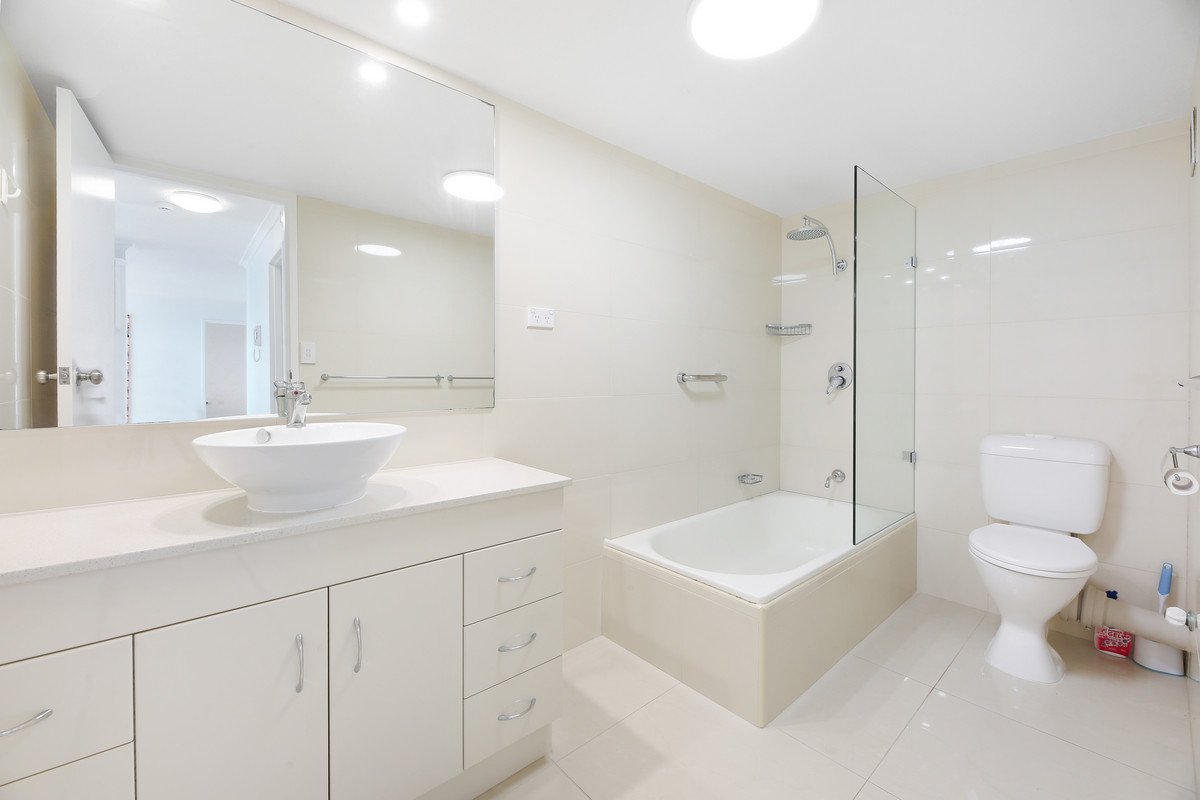 42/202 The Esplanade Burleigh Heads 20