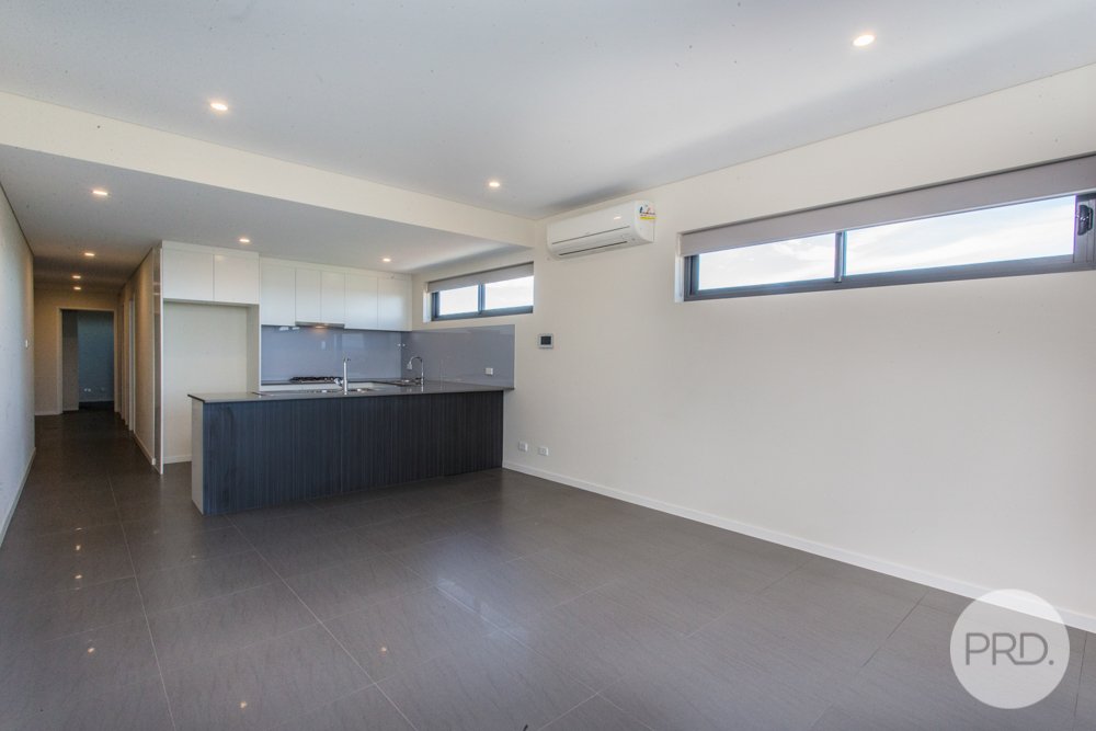 42/206-212 Great Western Highway KINGSWOOD 5