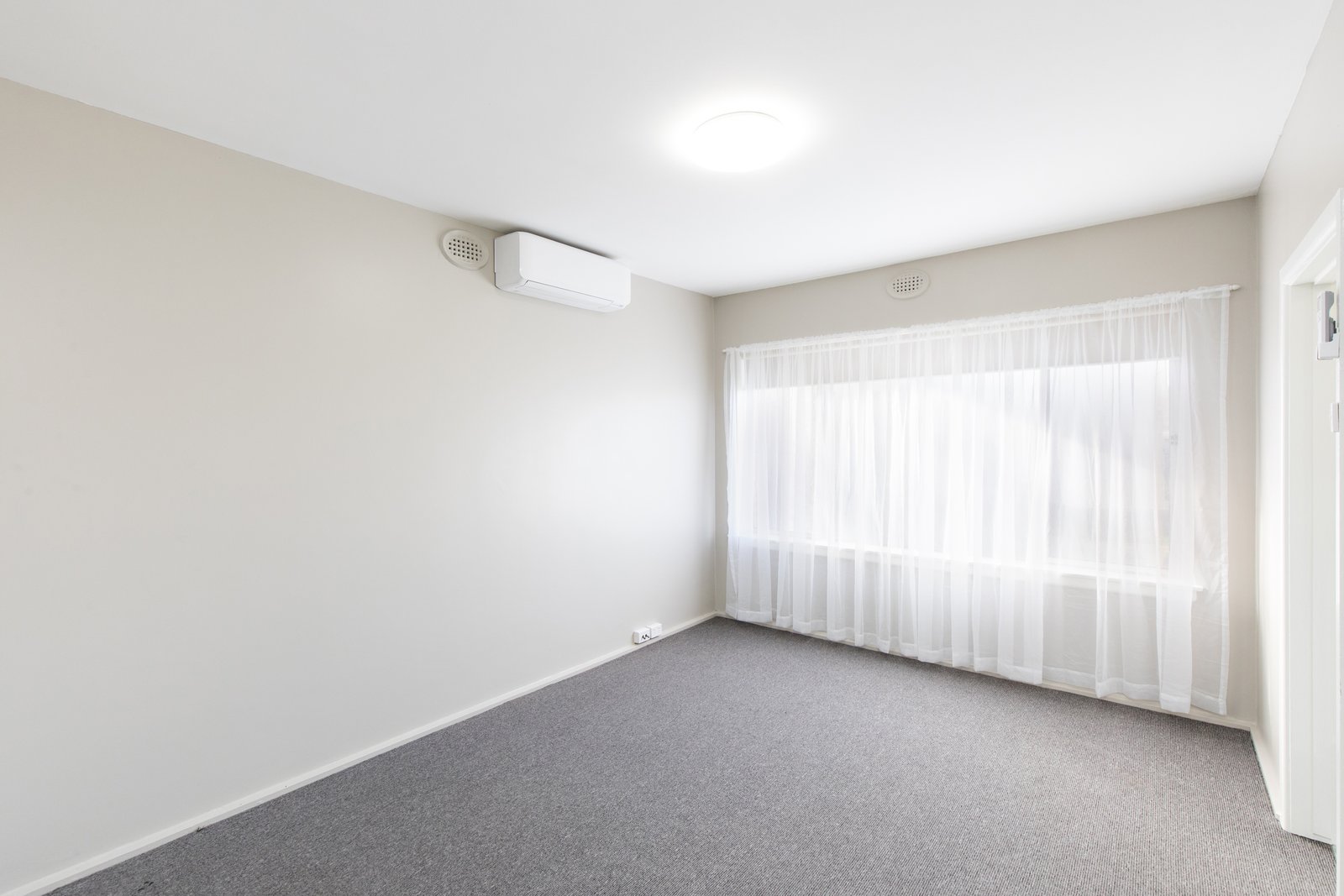 Gallery: 4/222 Drummond St South