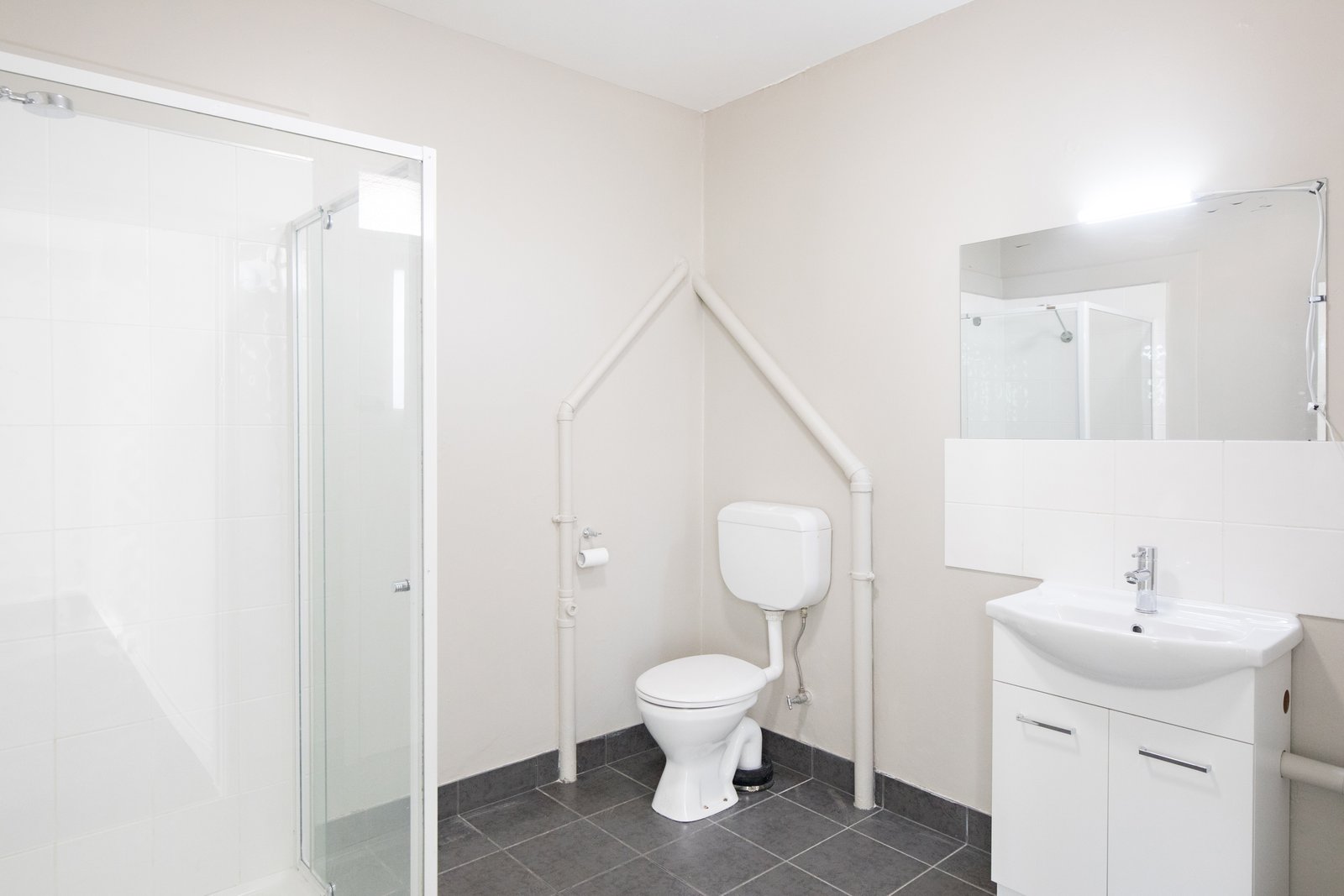 Gallery: 4/222 Drummond St South