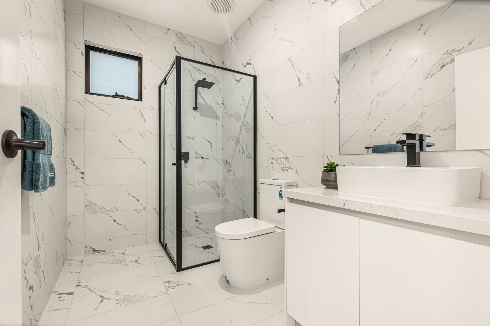 Real Estate and Property in 4/226 Blackburn Road, Doncaster East, VIC