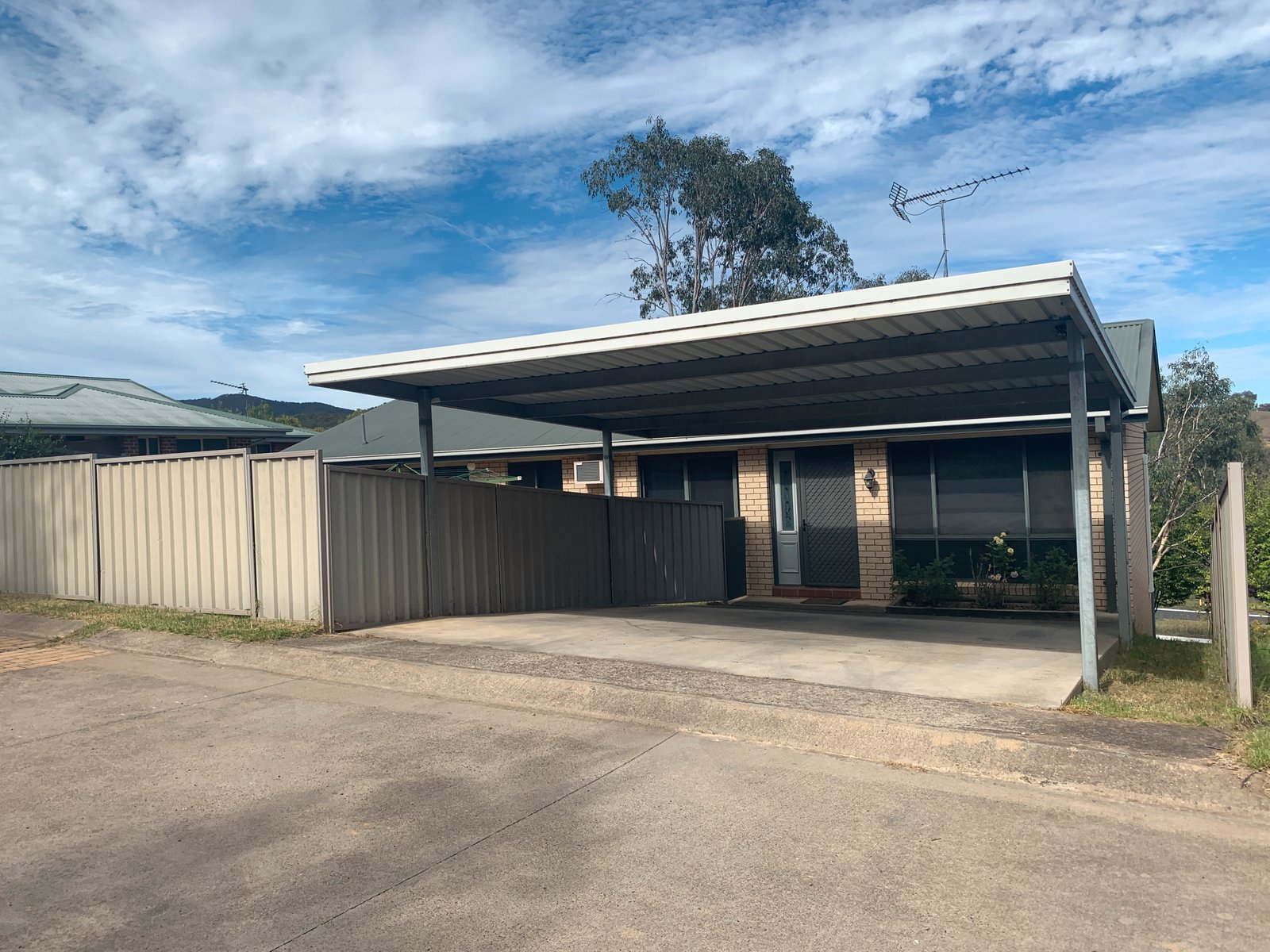 4/227 Wynyard Street TUMUT 11