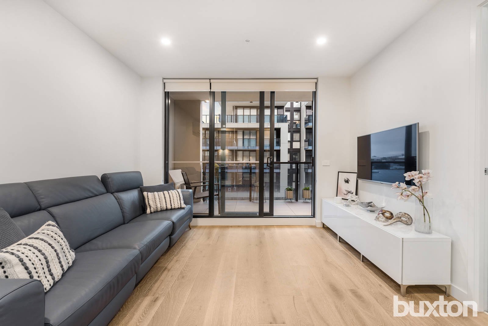 Gallery: 422/8 Railway Road