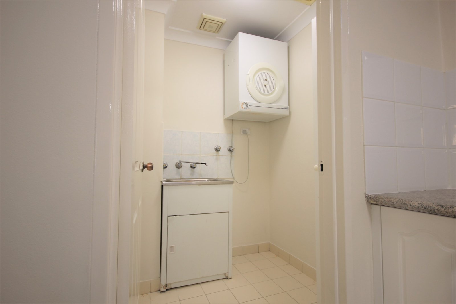 4/23-29 Gray Street SUTHERLAND 9