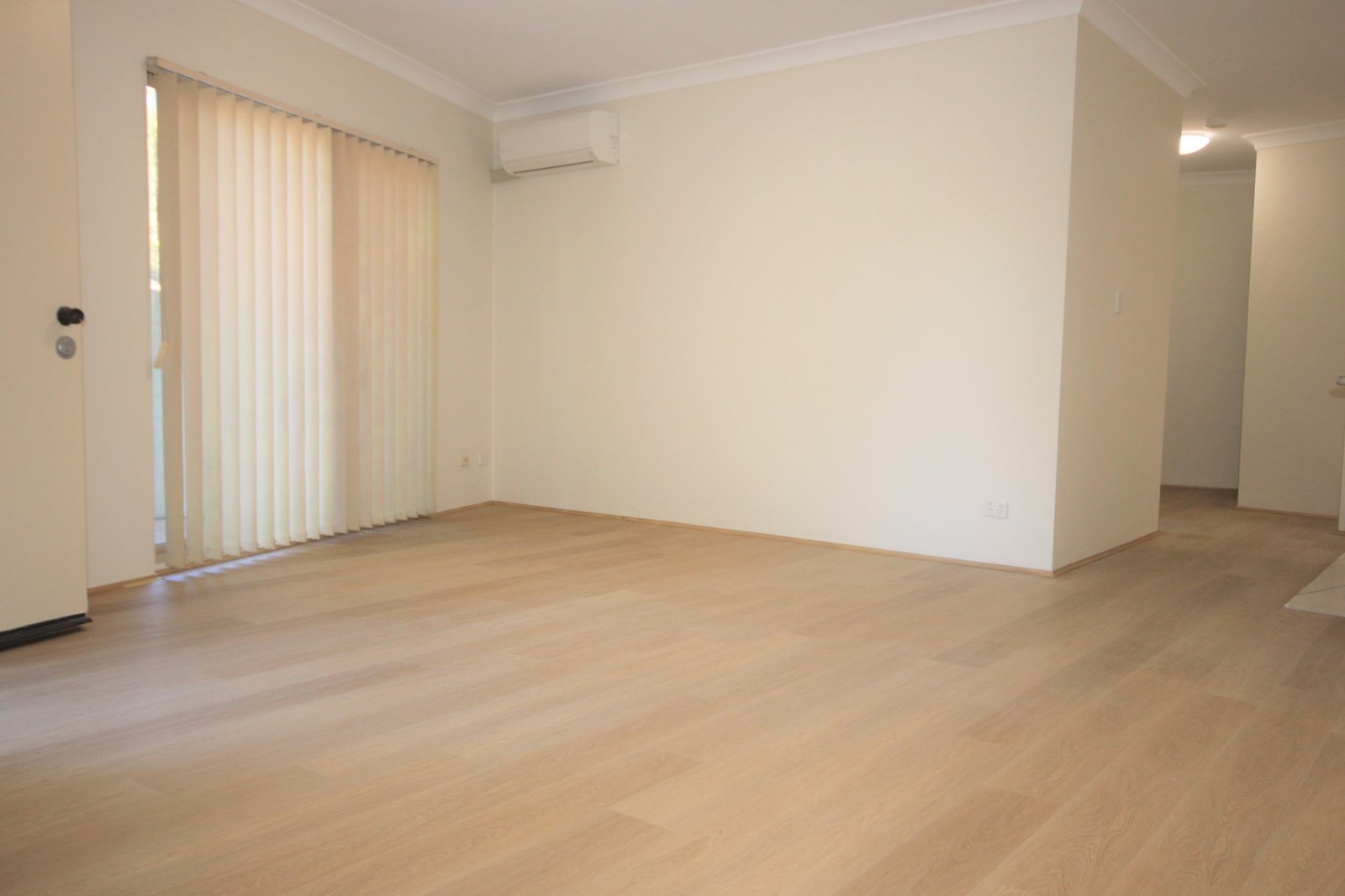 4/23-29 Gray Street SUTHERLAND 11