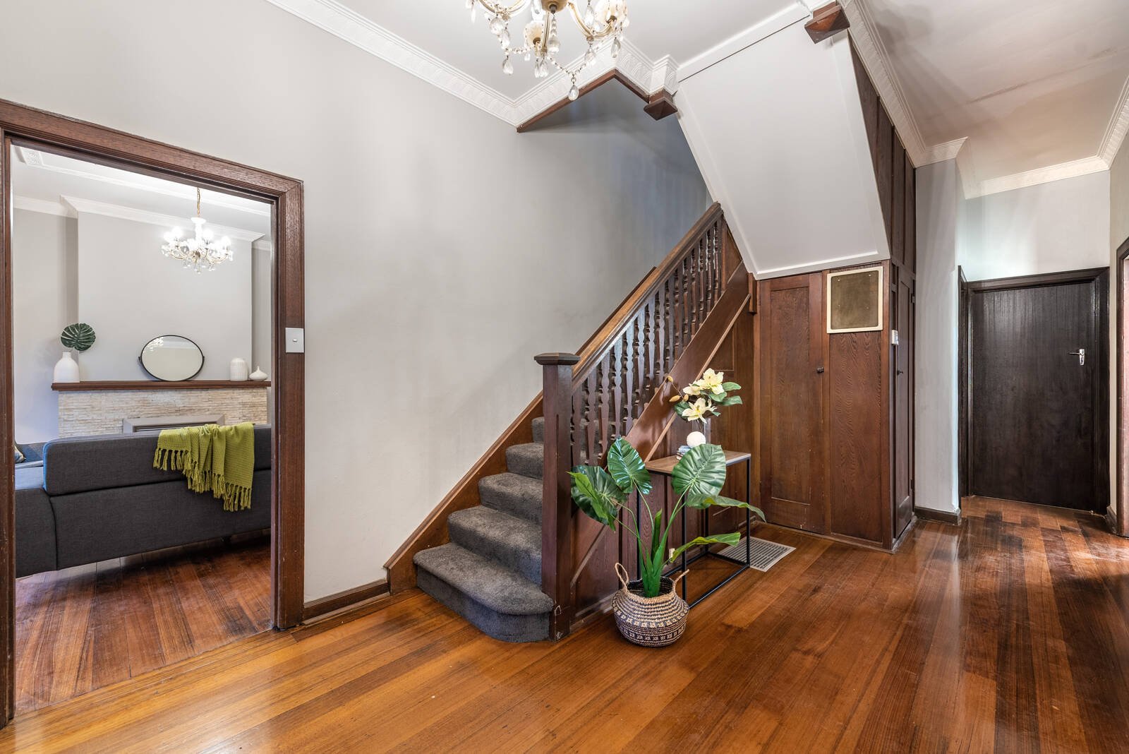 Real Estate and Property in 423 Burke Road, Glen Iris, VIC