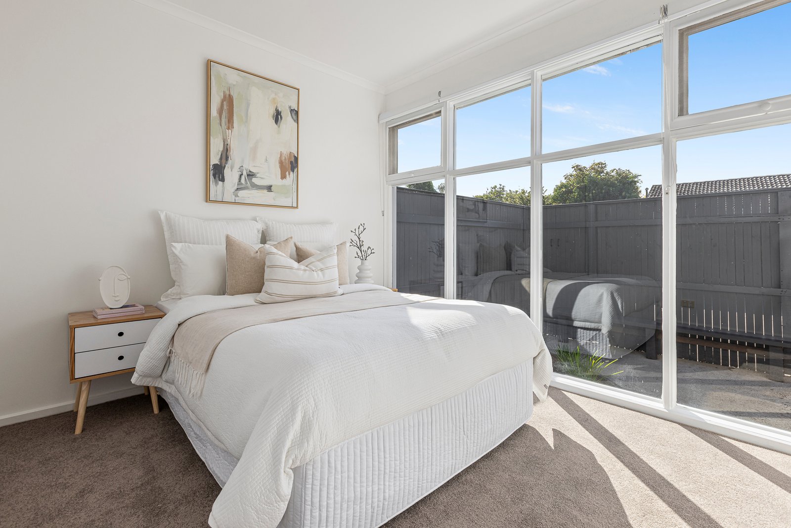 Gallery: 4/23 Charming Street
