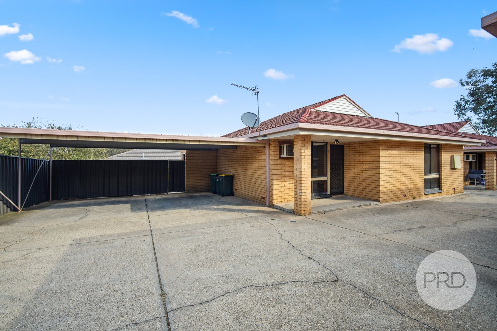 4/23 Dove Street MOUNT AUSTIN 14