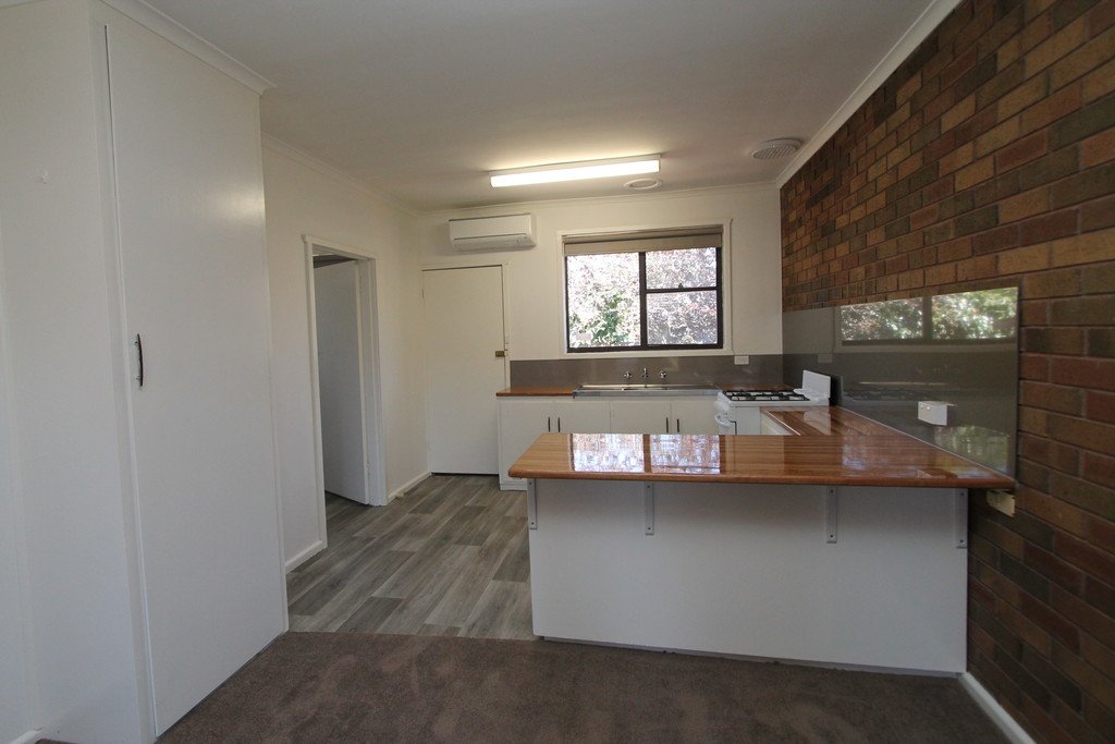 4/23 Longley Street ALFREDTON 8