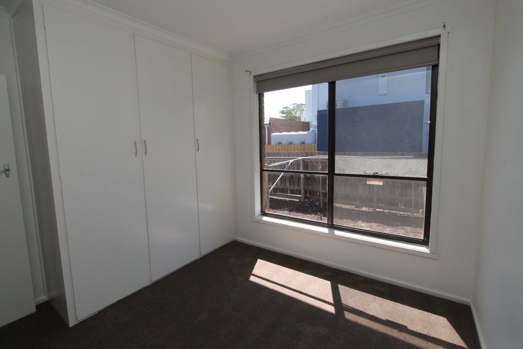 4/23 Longley Street ALFREDTON 9