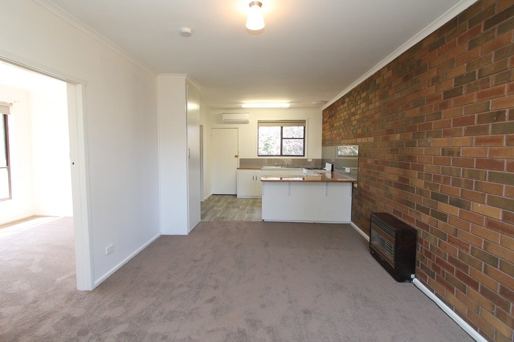 4/23 Longley Street ALFREDTON 16