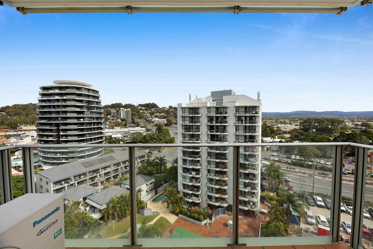 42/30-40 The Esplanade Burleigh Heads 3