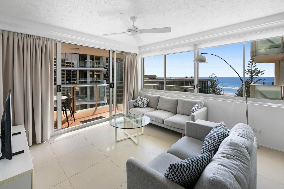 42/30-40 The Esplanade Burleigh Heads 8