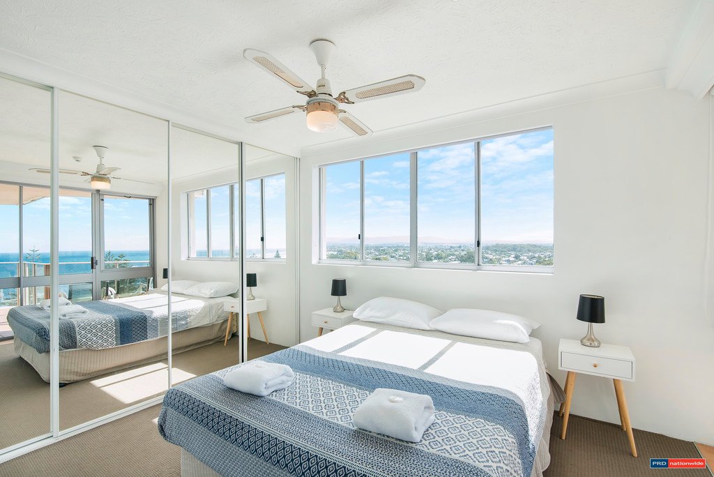 42/30 The Esplanade BURLEIGH HEADS 5