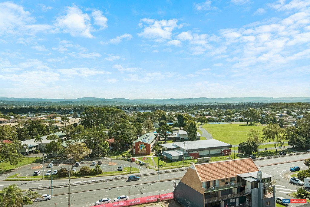 42/30 The Esplanade BURLEIGH HEADS 16