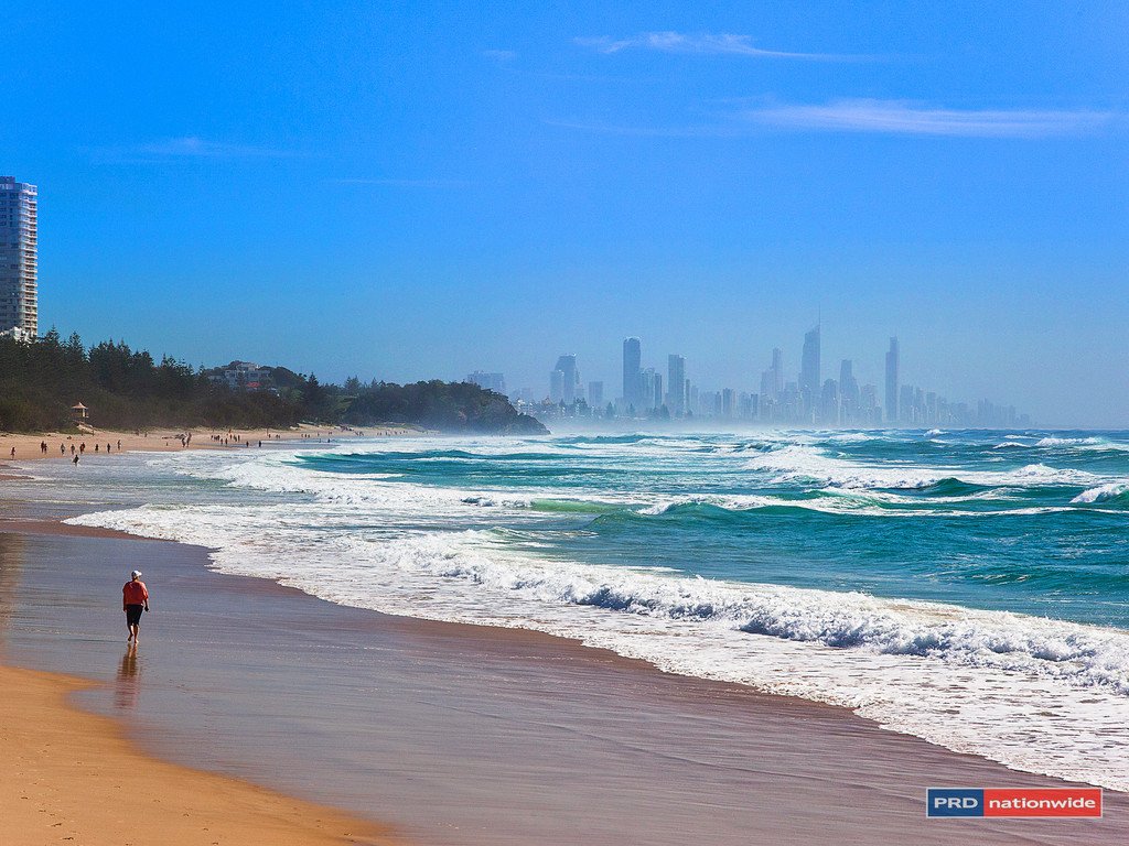 42/30 The Esplanade BURLEIGH HEADS 19