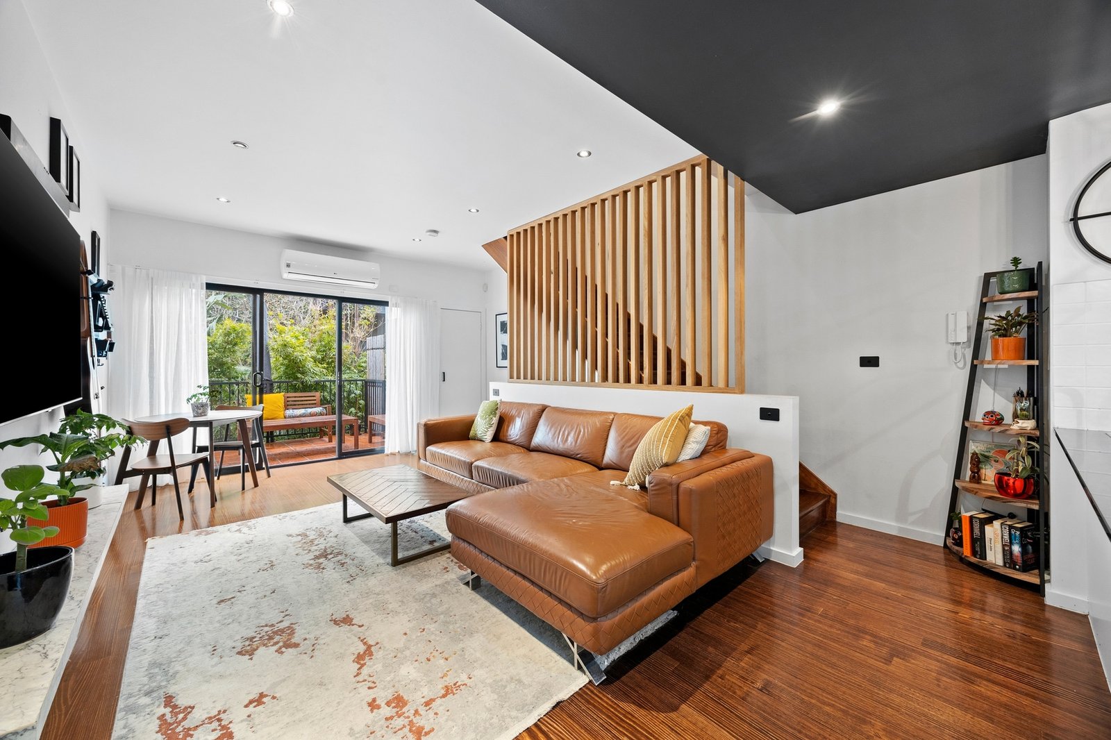 Gallery: 4/235 Dandenong Road