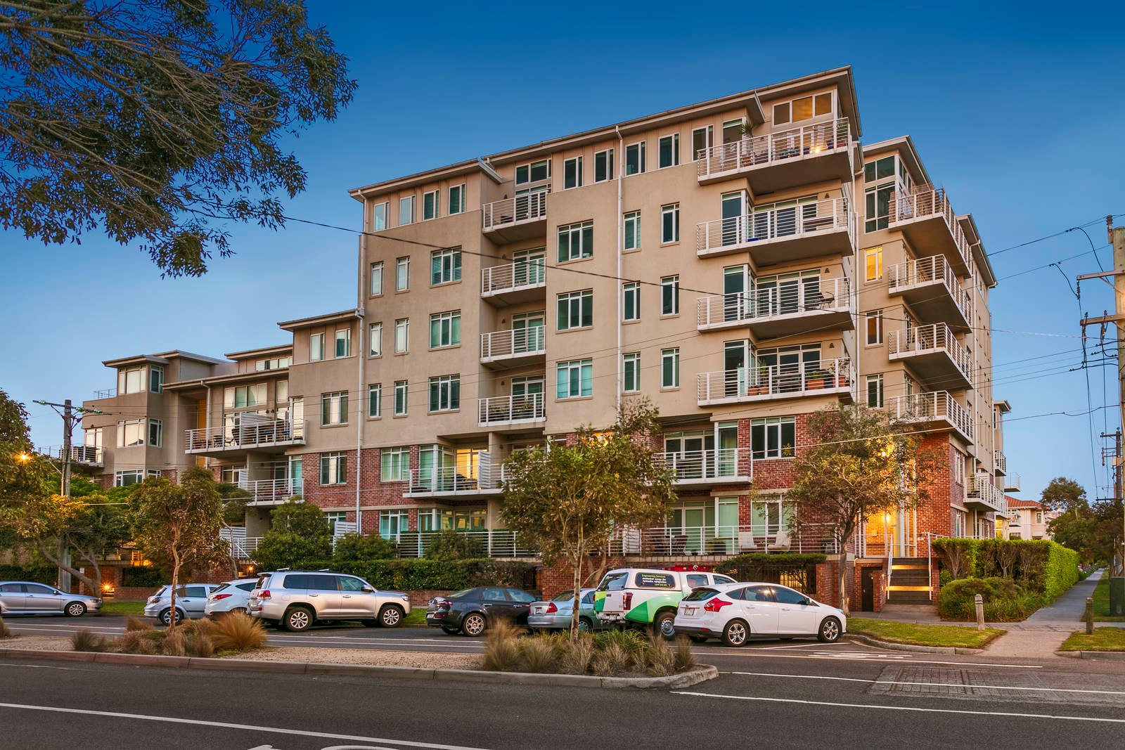 42/39 Esplanade East , Port Melbourne RT Edgar