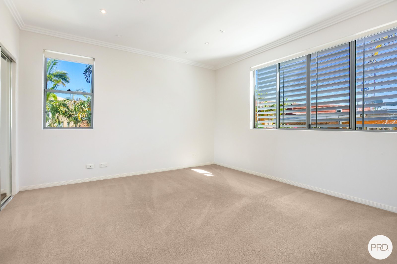 4/24-30 Tarcoola Crescent SURFERS PARADISE 14