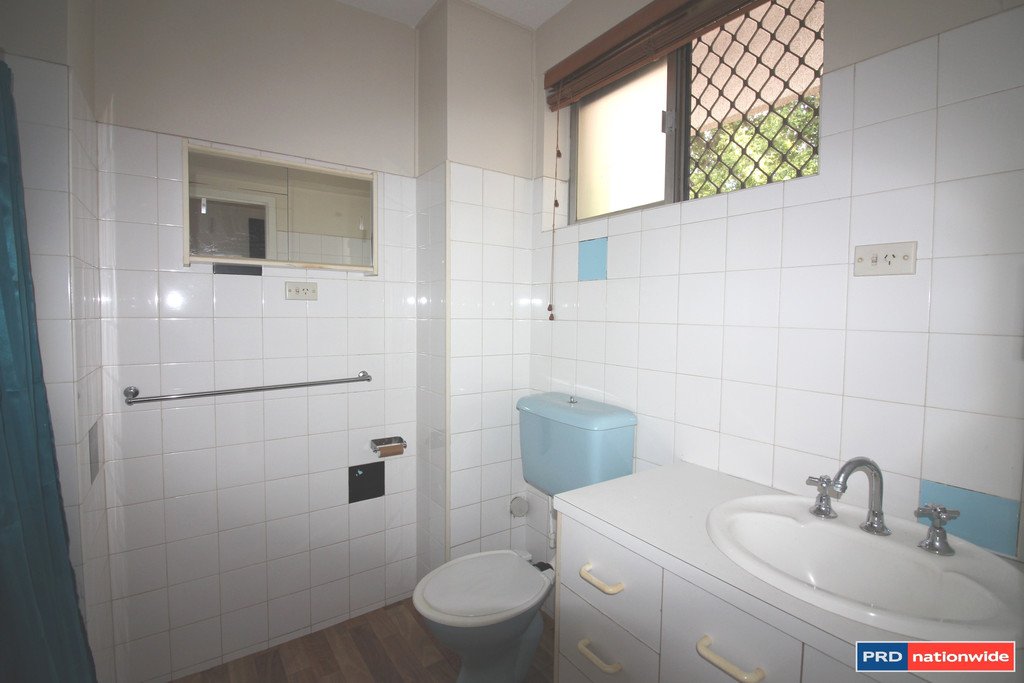 4/24 Crescent Road HAMILTON 8