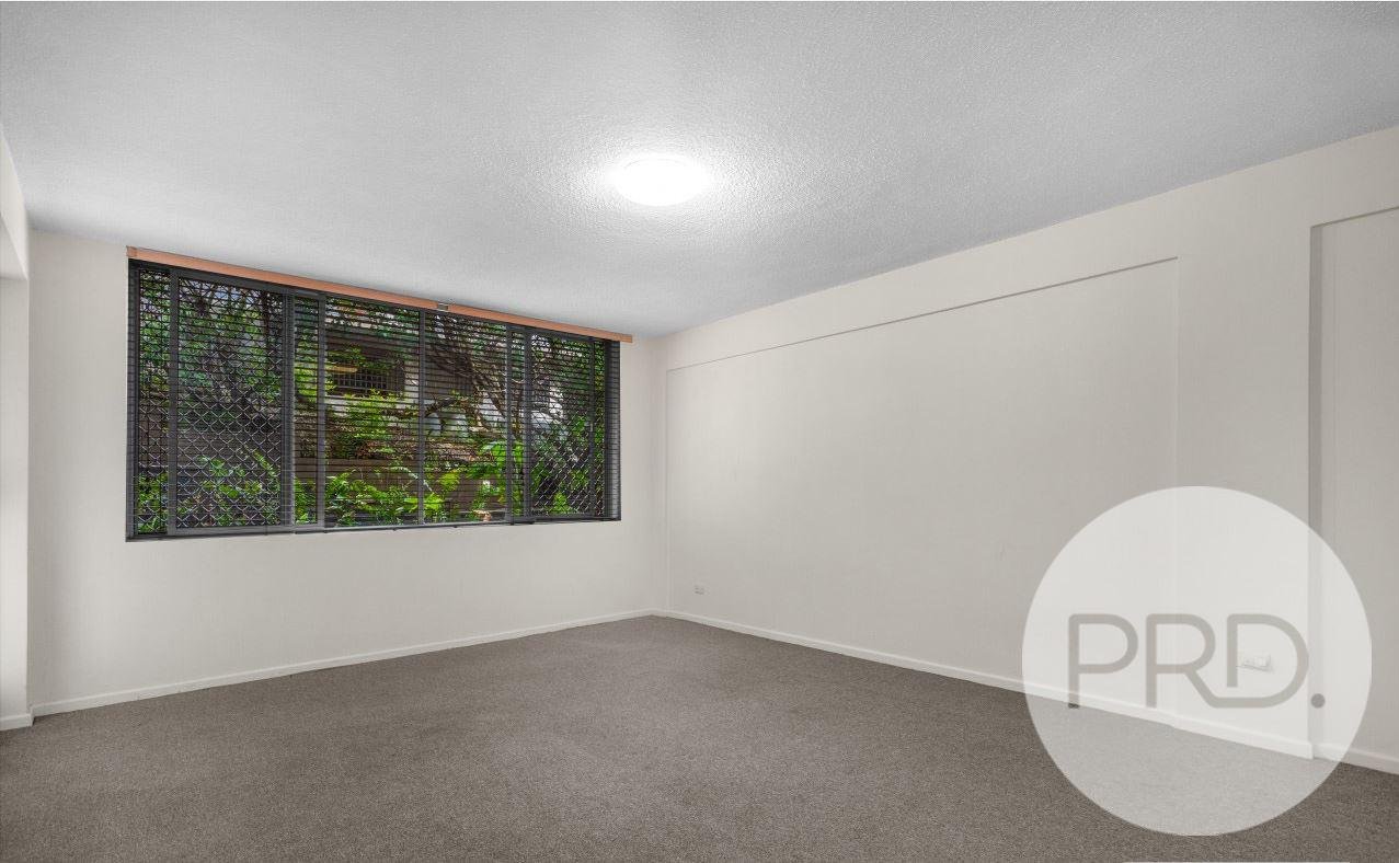 4/24 Crescent Road HAMILTON 5