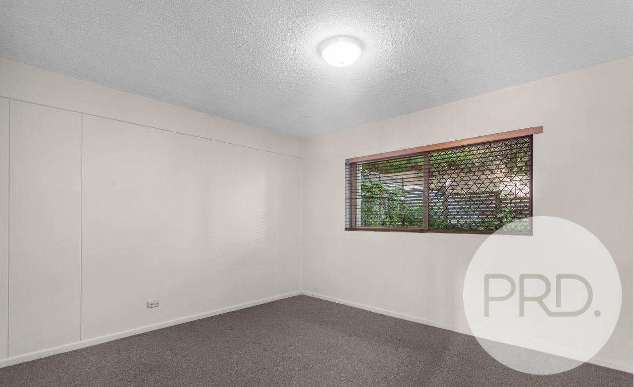4/24 Crescent Road HAMILTON 8