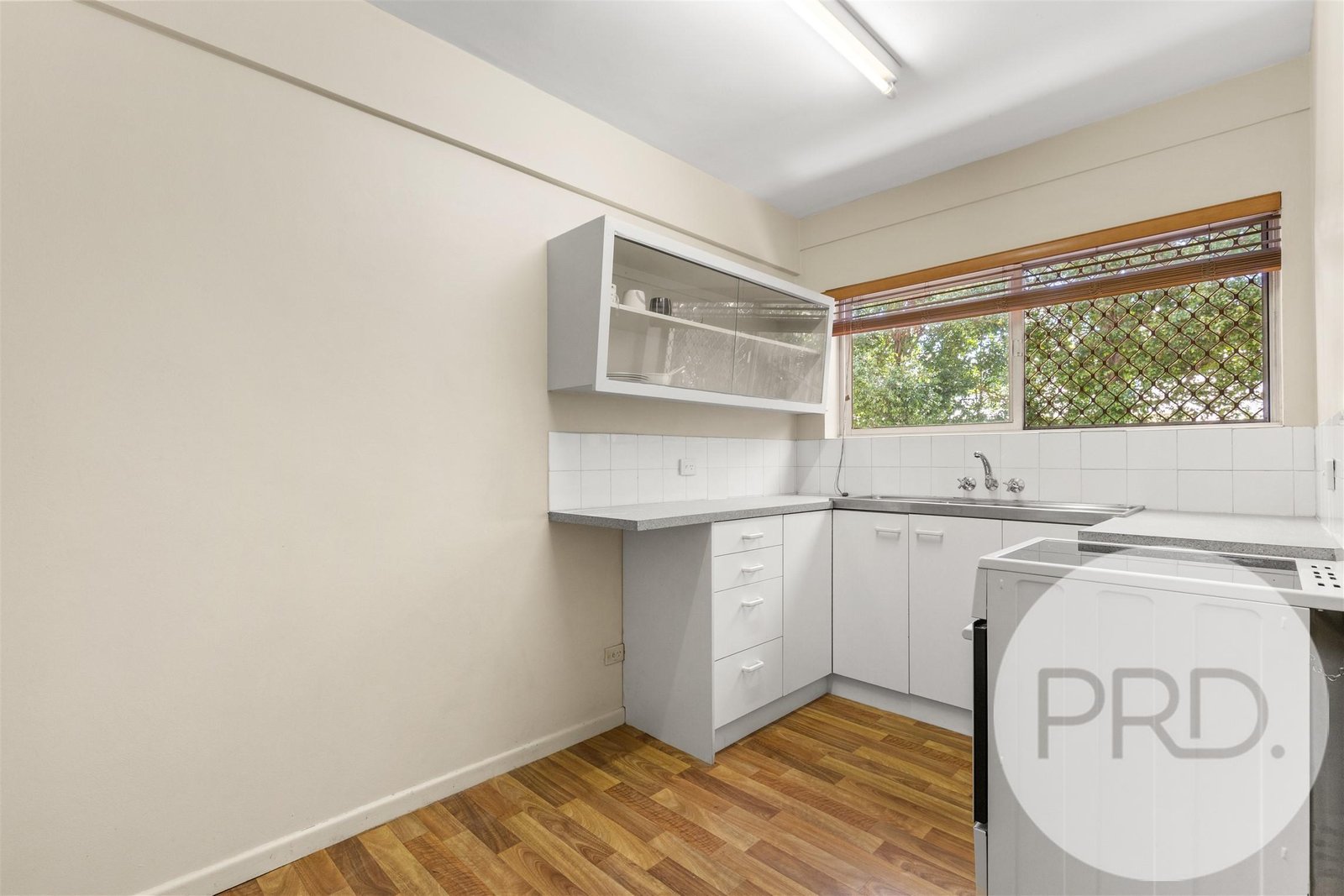 4/24 Crescent Road HAMILTON 5