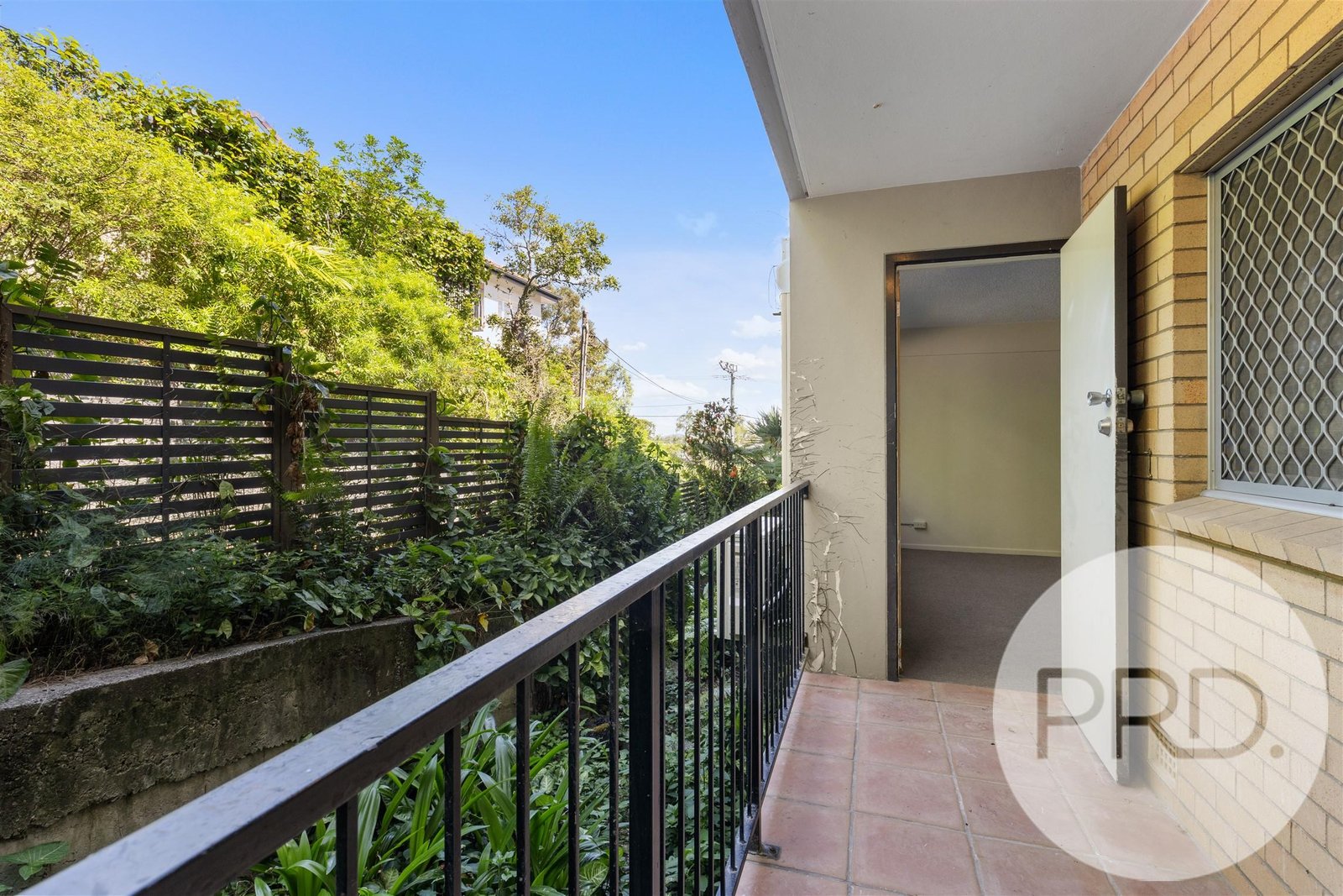4/24 Crescent Road HAMILTON 12