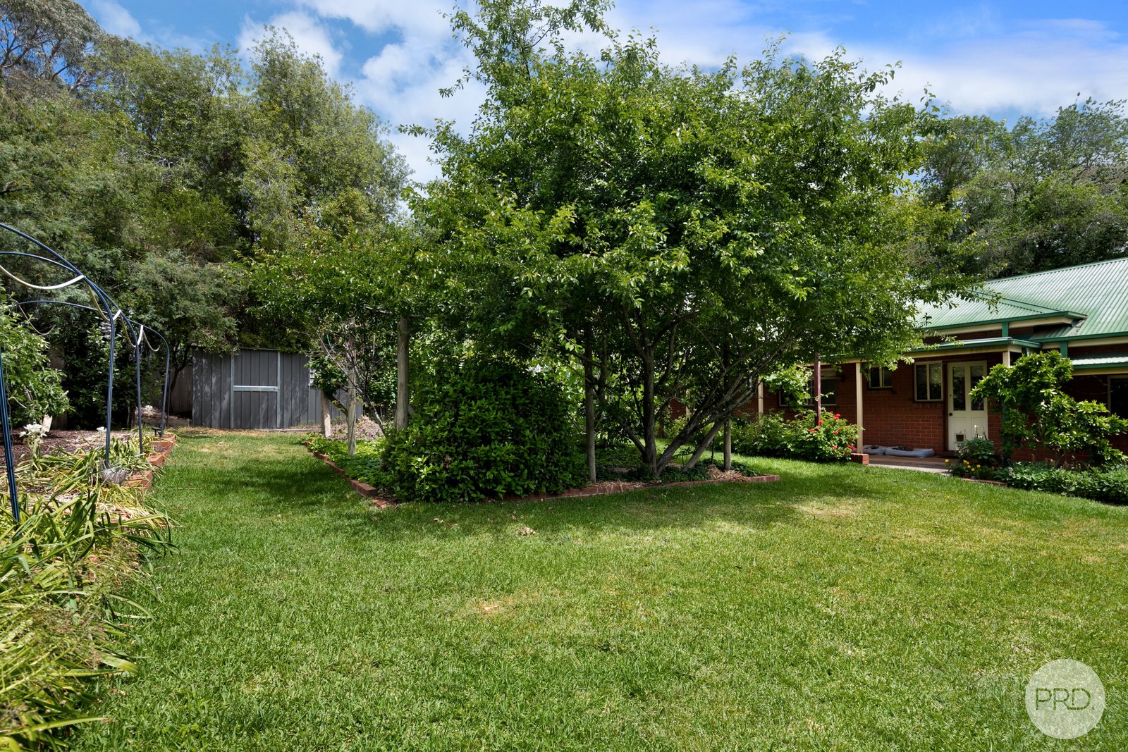 424 Kingston Road KINGSTON 20