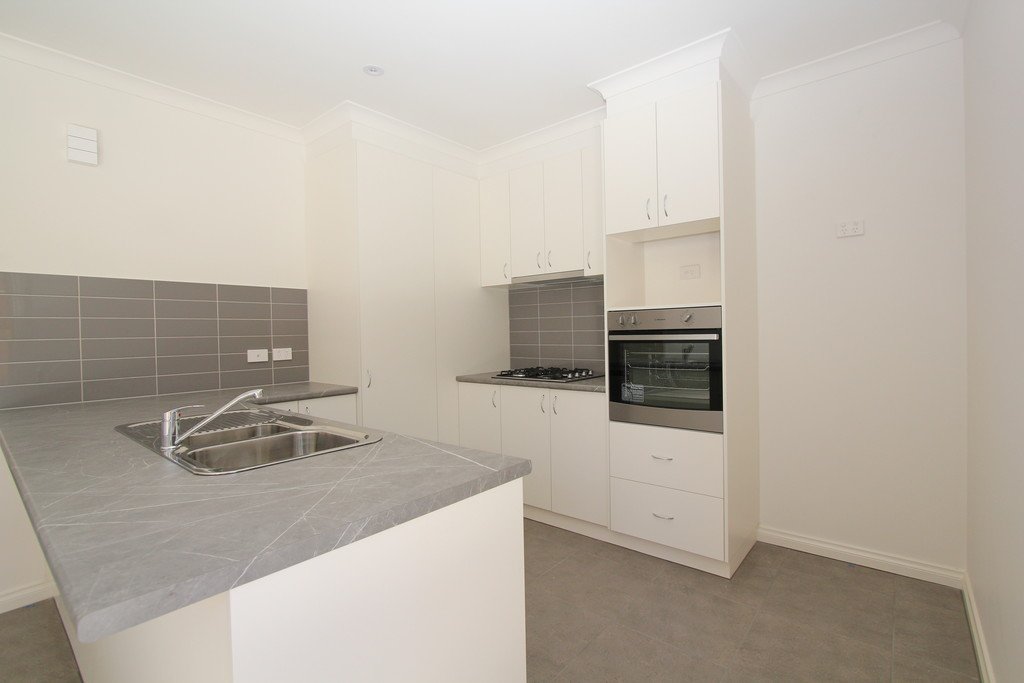 4/24 Olympic Avenue MOUNT CLEAR 2