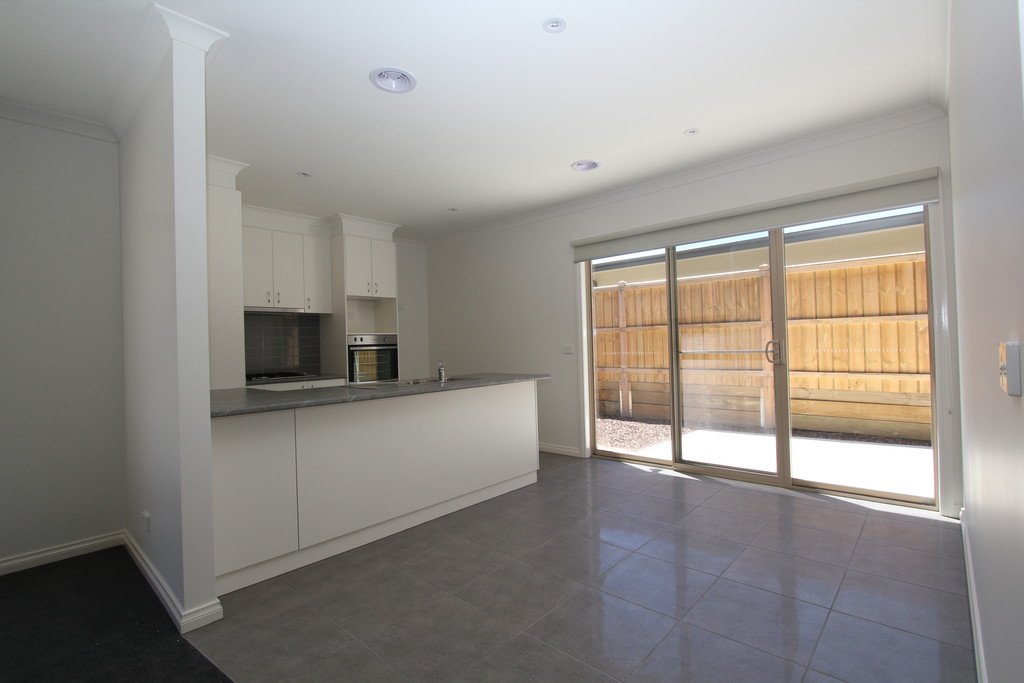 4/24 Olympic Avenue MOUNT CLEAR 8