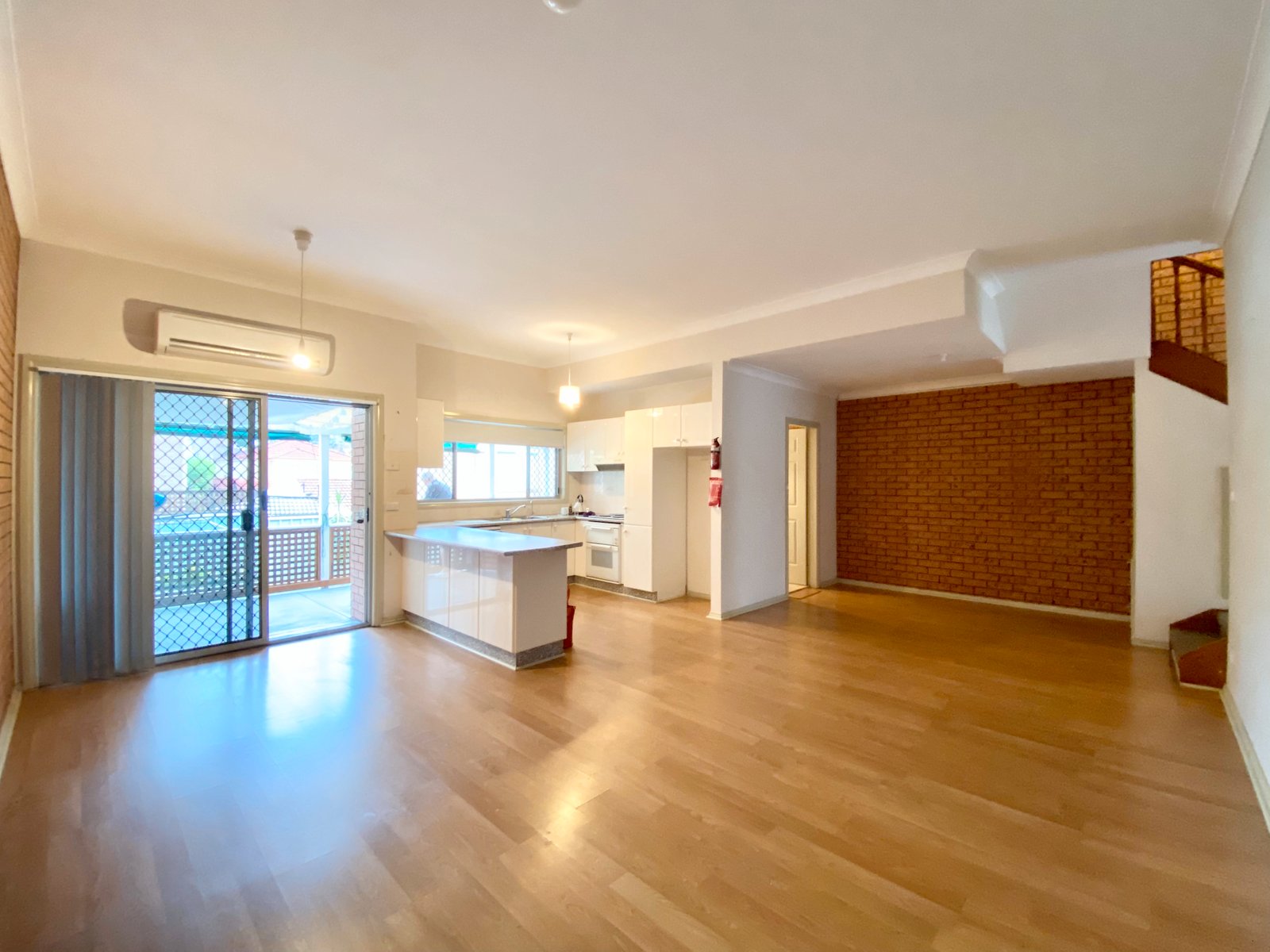 4/24 Tomaree Street NELSON BAY 2