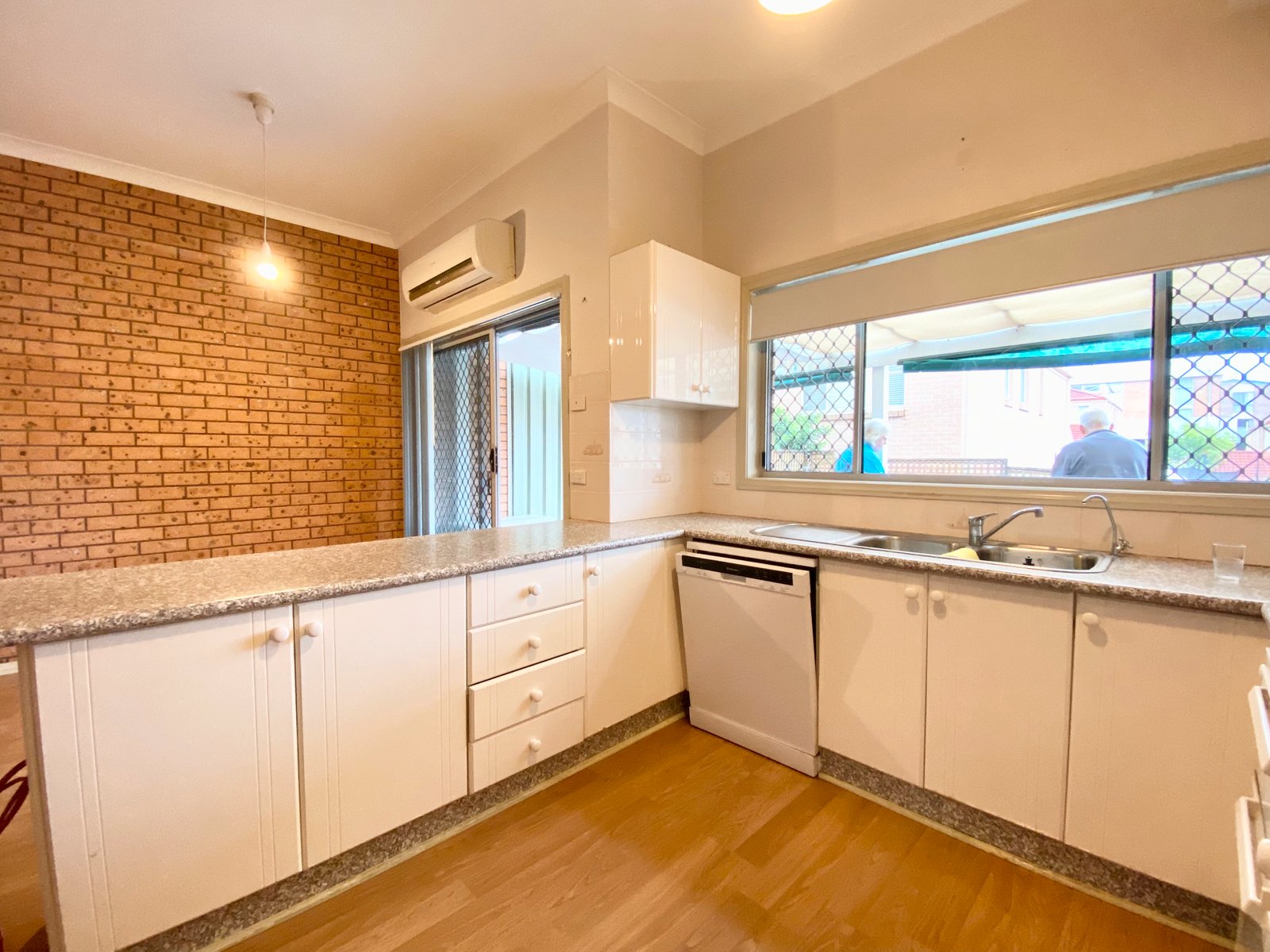 4/24 Tomaree Street NELSON BAY 4