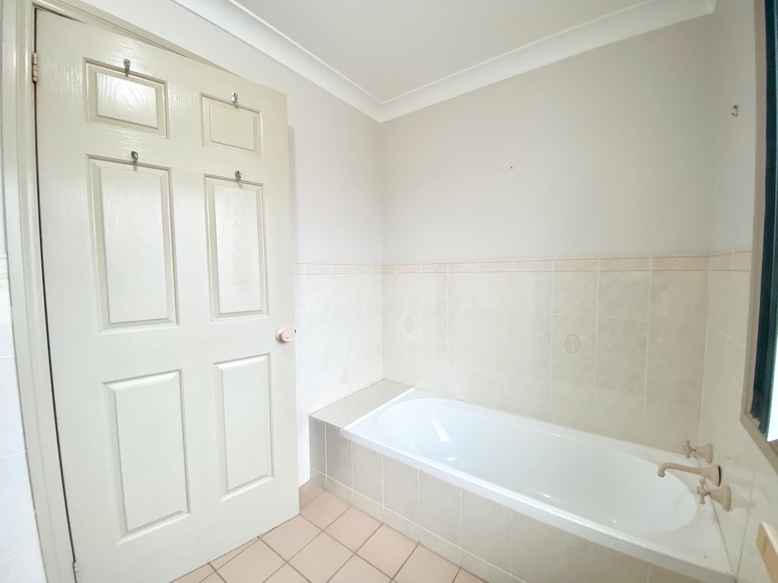 4/24 Tomaree Street NELSON BAY 13