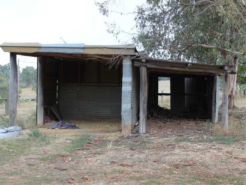 424 Wagga Road TUMBARUMBA 15