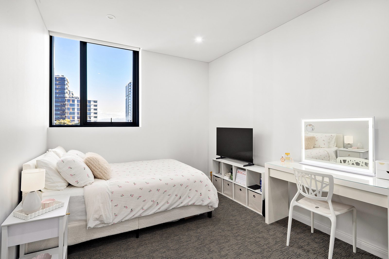 424/8 Studio Drive EASTGARDENS 12