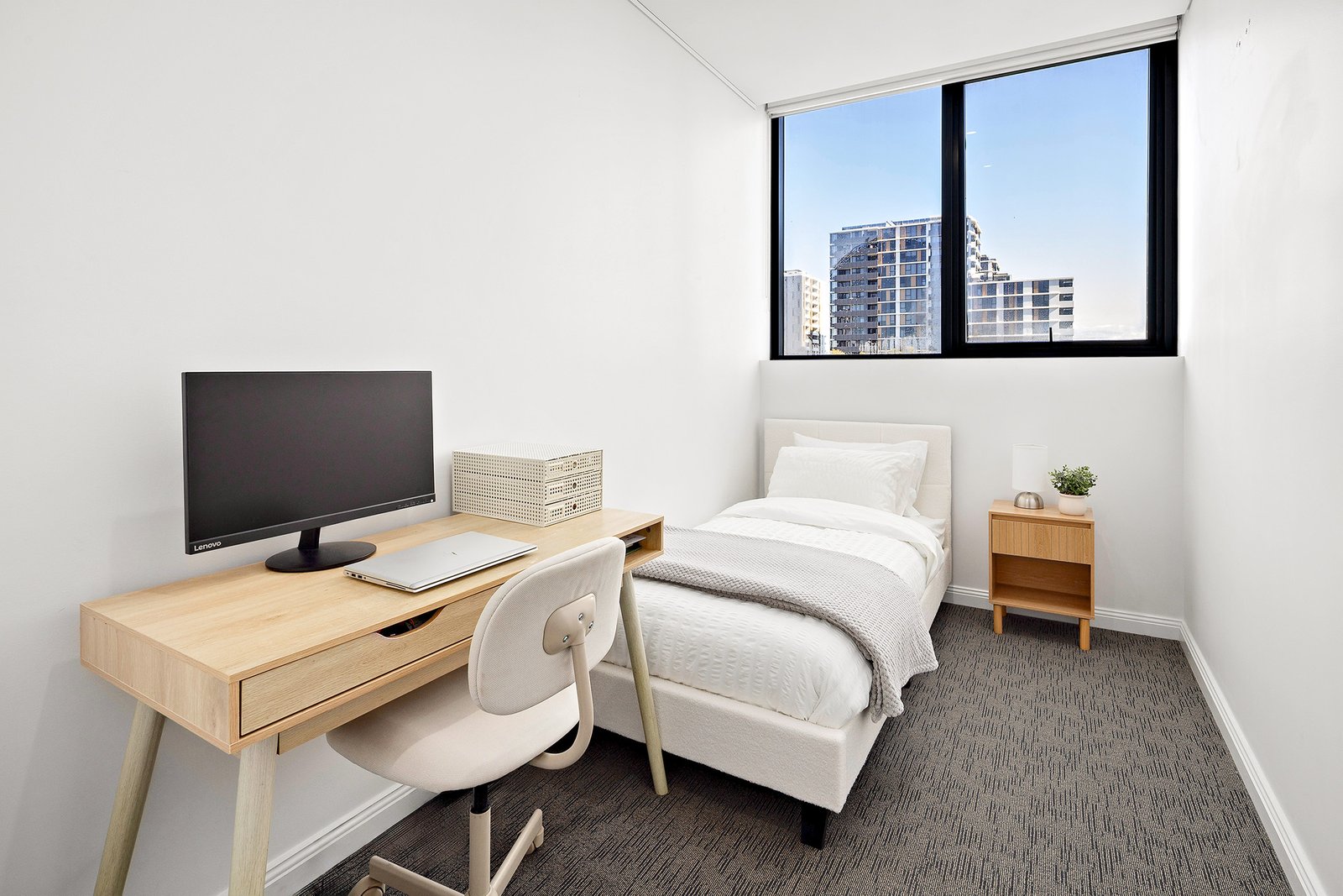 424/8 Studio Drive EASTGARDENS 13