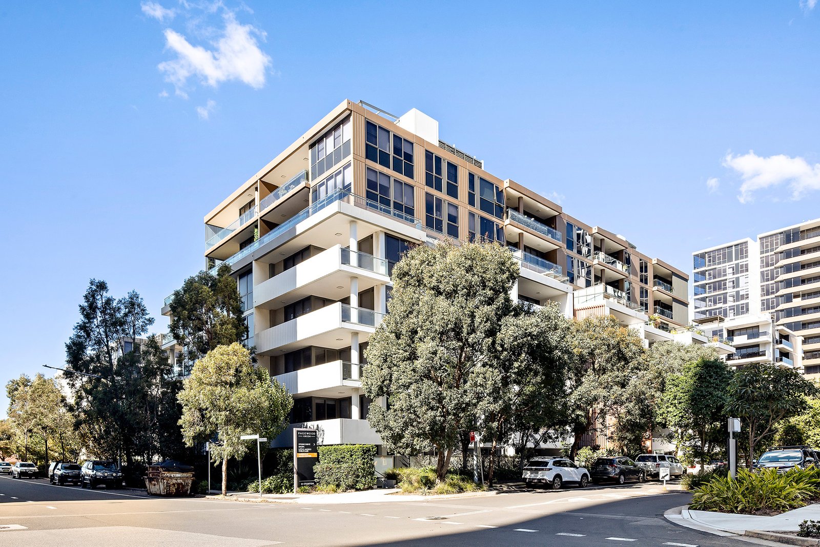 424/8 Studio Drive EASTGARDENS 15
