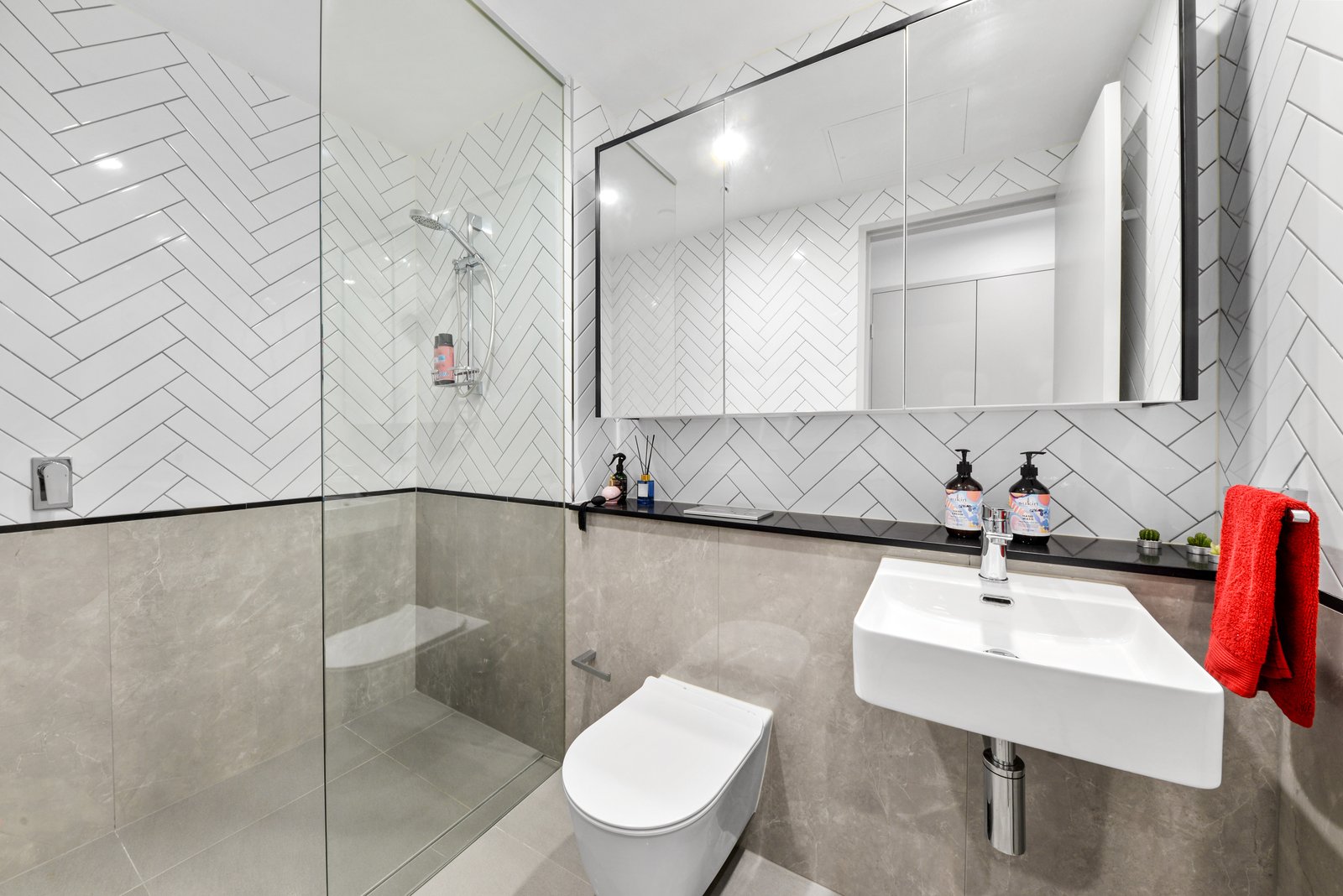 424/8 Studio Drive EASTGARDENS 11